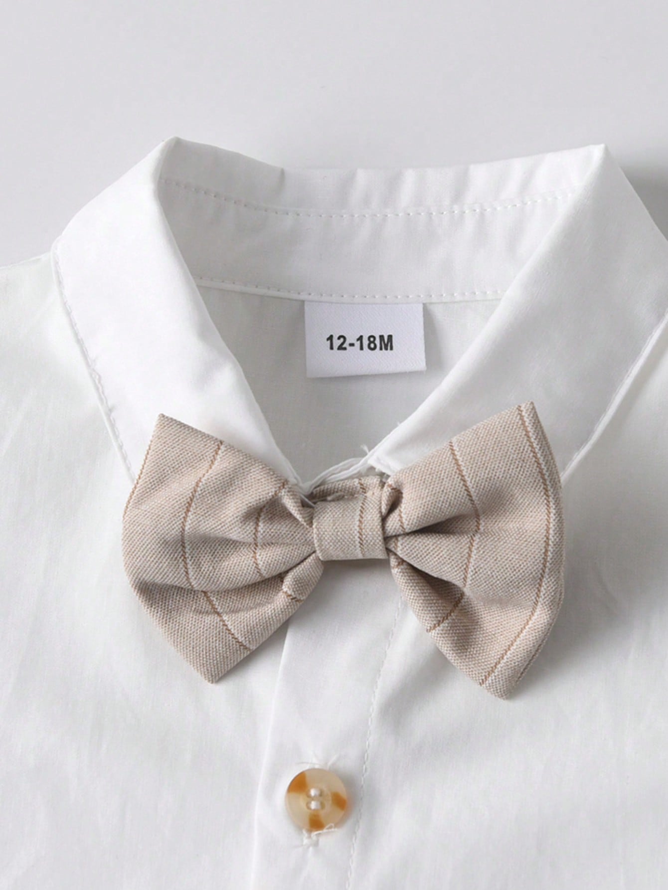 [2025 Spring & Summer Baby Boy Wear Elegant Set] Casual Short Sleeve Shirt 3 Pieces Suit - Collared Shirt + Khaki Vest + Bow Tie + Khaki Shorts. Baby Boy Formal Suit For Parties, Outdoor Performances, White Collar Design, Lightweight & Breathable Fabric,